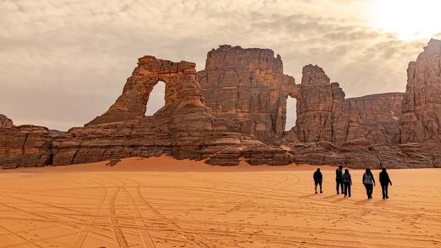 ghardaia-door-to-the-dunes